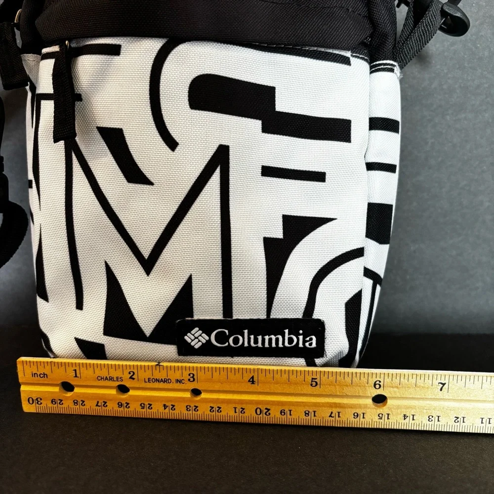 EUC Columbia Urban Uplift Side Black White w/ Lime Green Interior Crossbody Bag